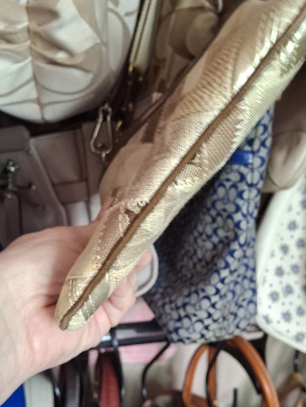 COACH PATCHWORK TAN BROWN CROSSBODY minor exterior rubbing - Picture 3 of 3